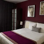 Mercure Centre Gare Otel 4*