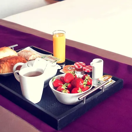 Mercure Centre Gare Hotel 4*