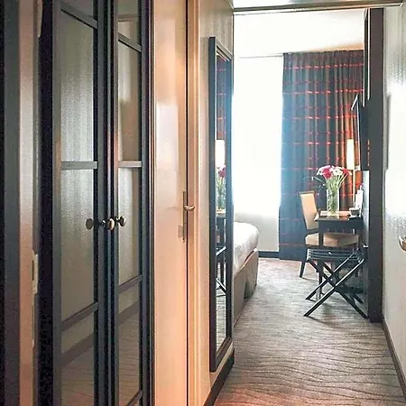 Mercure Centre Gare Hotel