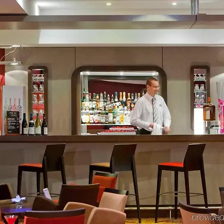 昂热中央车站美居酒店 酒店 4*