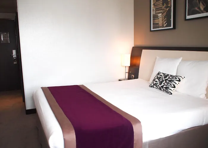 מלון Mercure Centre Gare 4*