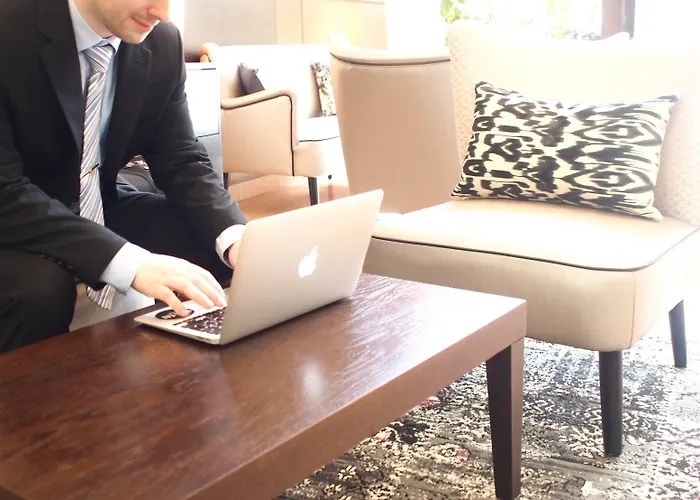 Mercure Centre Gare אנז'ה