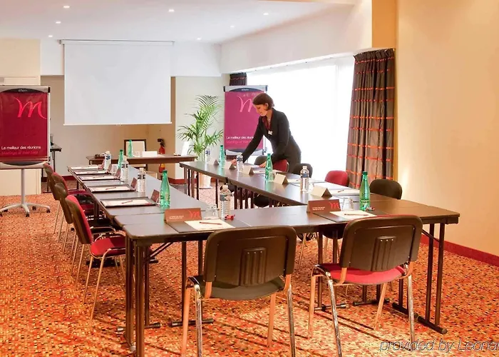 Mercure Centre Gare 4* אנז'ה